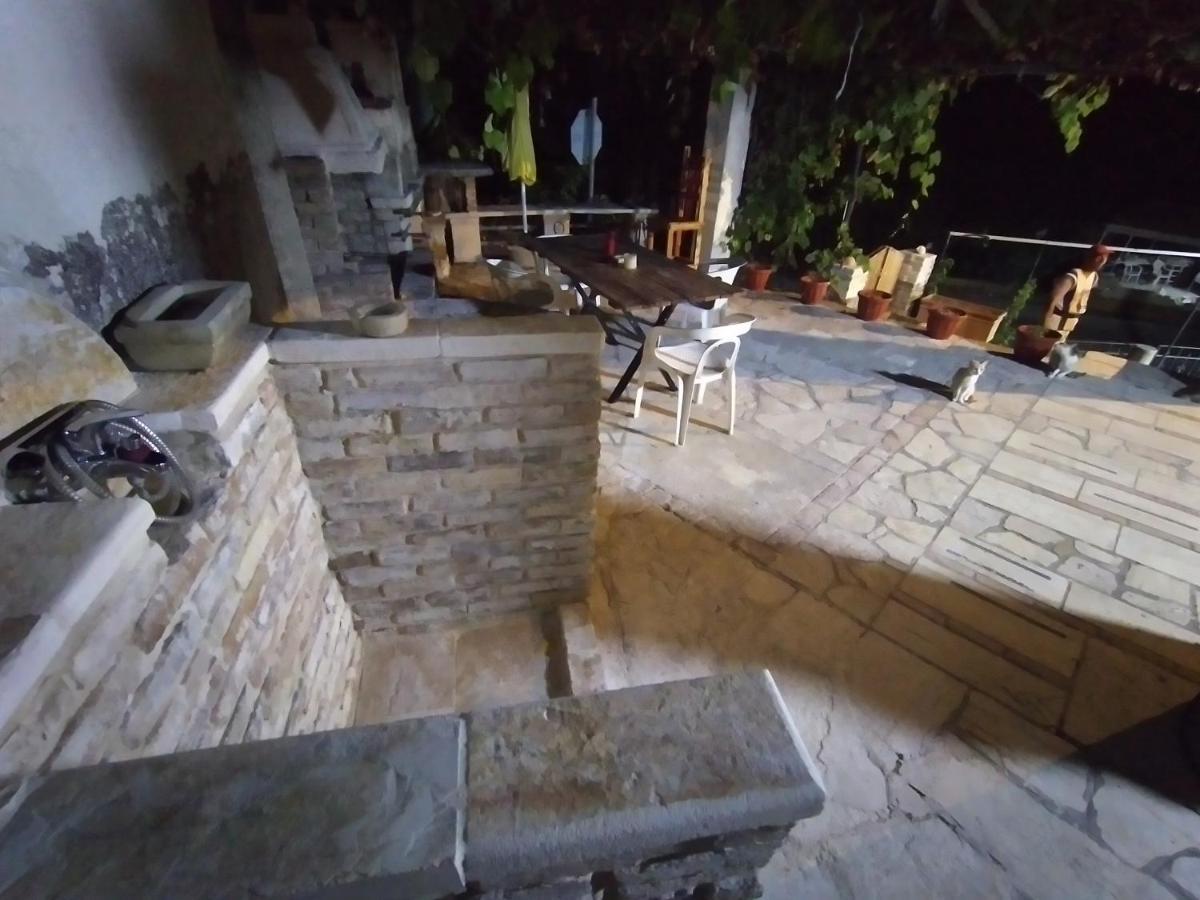 Stonemakers Hide Villa Karyotikon Luaran gambar